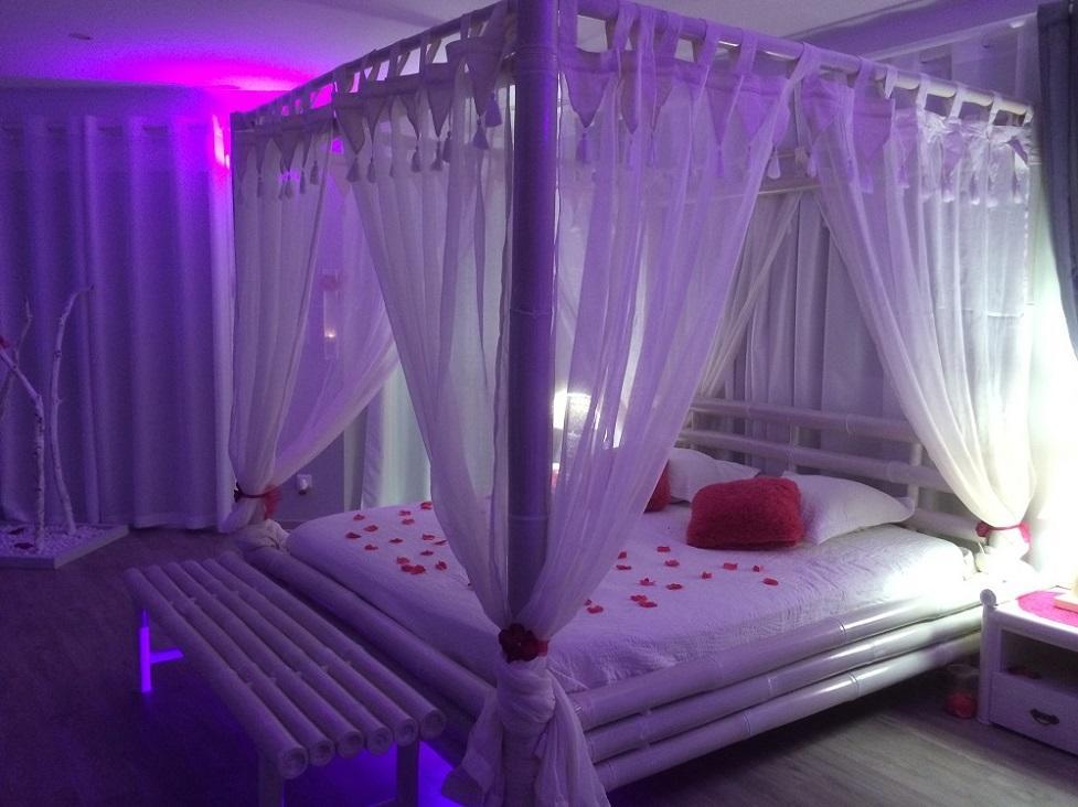 La Paillote Exotique Spa Beaucaire  Eksteriør billede