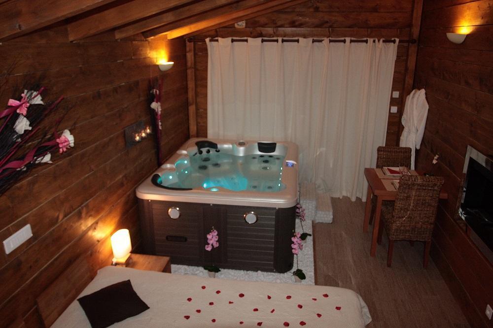 La Paillote Exotique Spa Beaucaire  Eksteriør billede