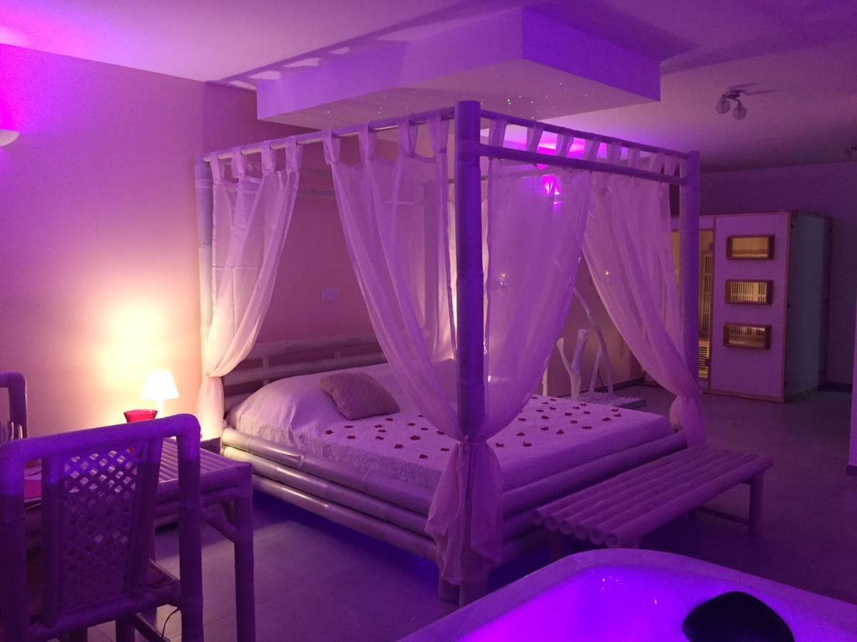 La Paillote Exotique Spa Beaucaire  Eksteriør billede